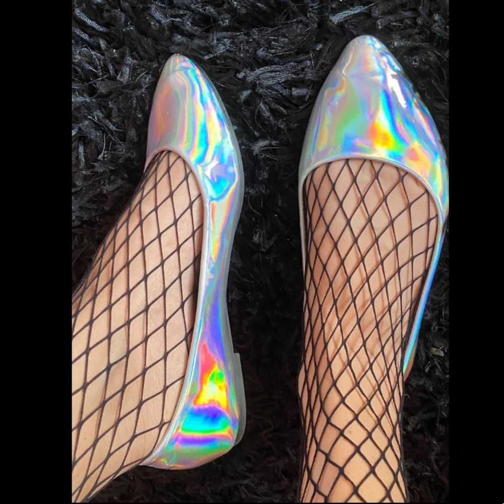 Brand new Sugarthrillz Holographic flats